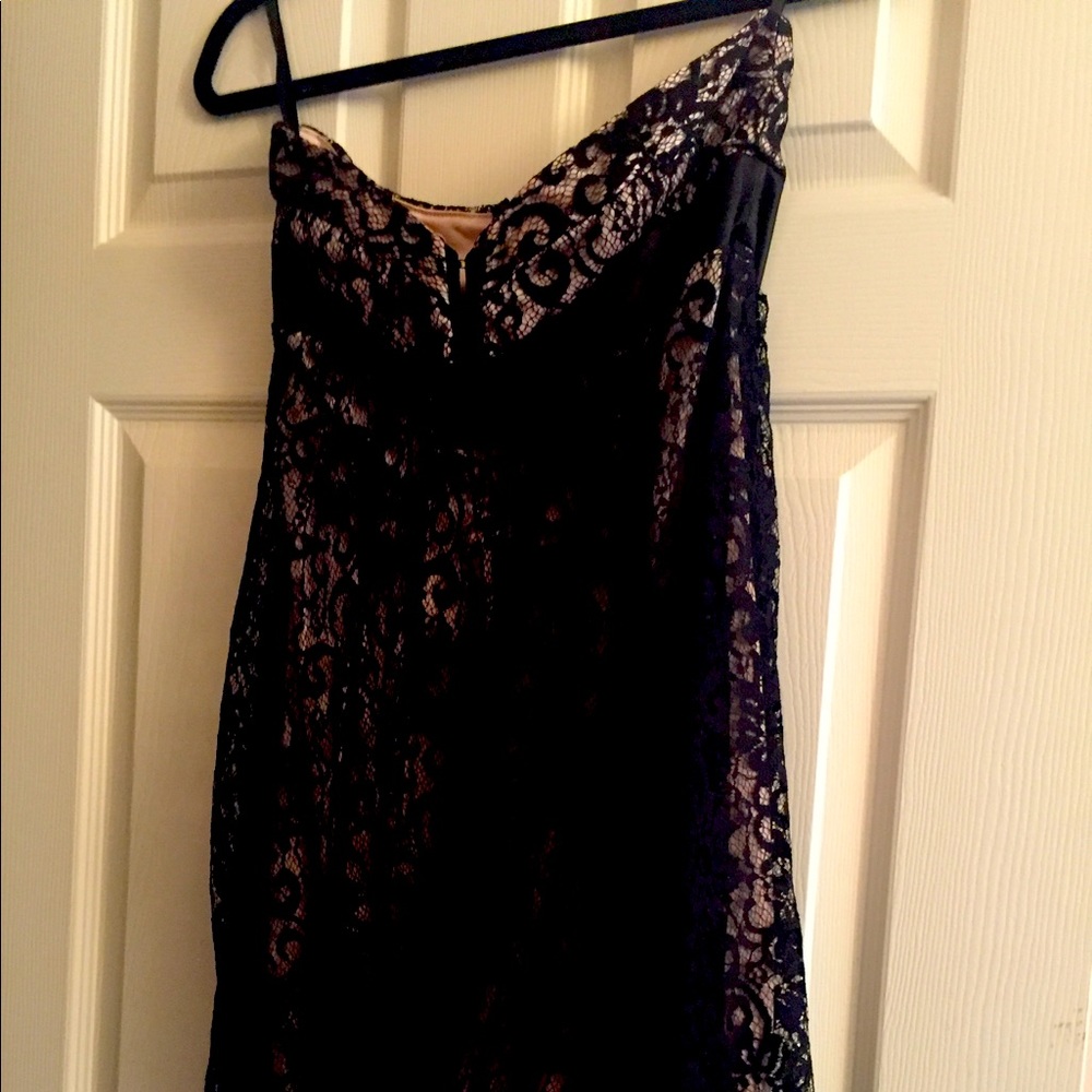 Cache lace/crochet size M dress brand new with tag